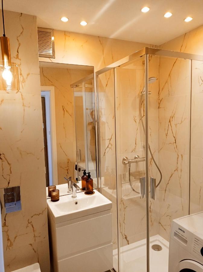 Apartament Home Mi Νίσα Εξωτερικό φωτογραφία